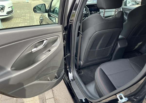 Hyundai I30 cena 118000 przebieg: 14800, rok produkcji 2023 z Kobyłka małe 92